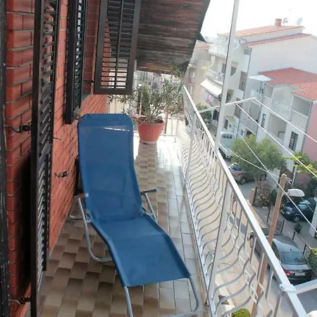 Relax *